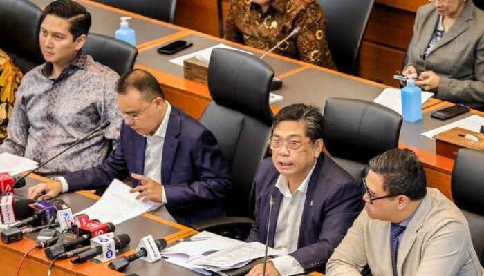 Efisiensi Anggaran Hanya Isapan Jempol? DPR Pilih Fairmont untuk Rapat RUU TNI