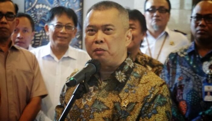 Menhub Bantah Larangan Truk, Hanya Pembatasan Operasional Saat Mudik