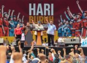 Prabowo “Cemburu” Letkol Teddy Disambut Meriah Buruh