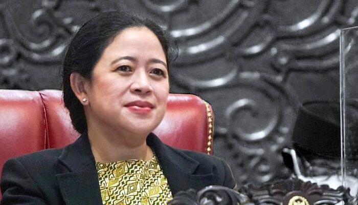 Berikan Solusi Masalah PHK di Indonesia