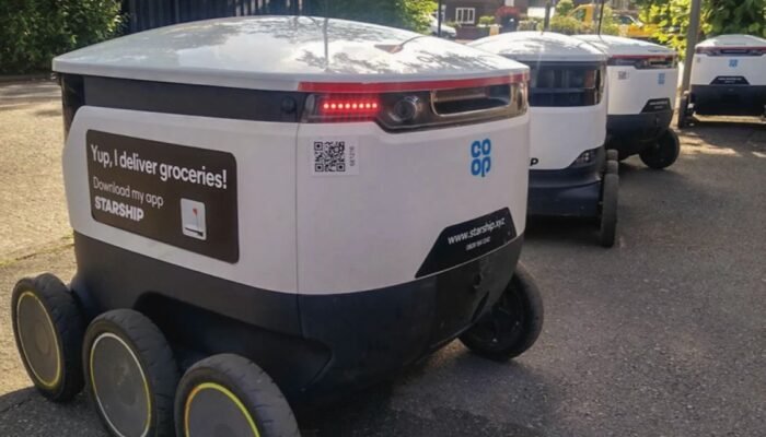 ROBOT PENGANTAR MAKANAN