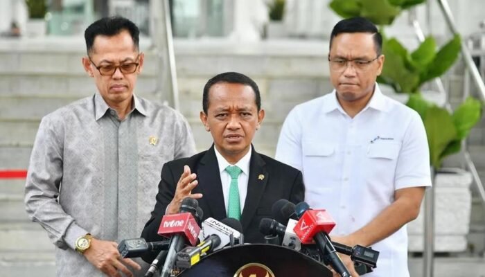 Bahlil Janji Beri Diskon Tarif Listrik Bagi Warga Terdampak Banjir Sumatera