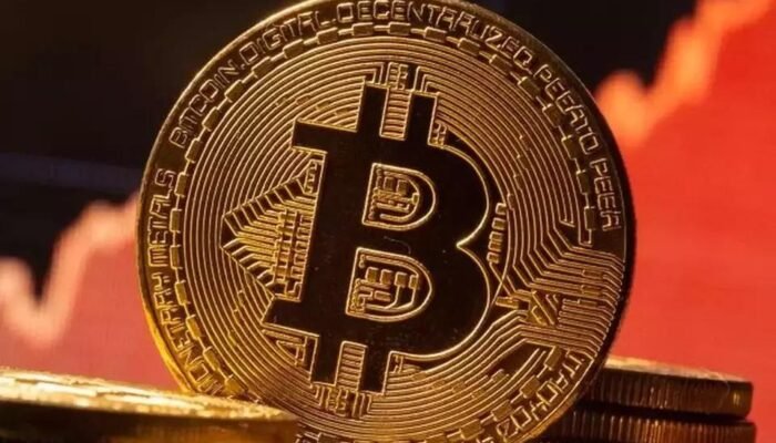 Harga Bitcoin (BTC) Ambrol, Waspada Bisa Turun Sampai ke Level Ini