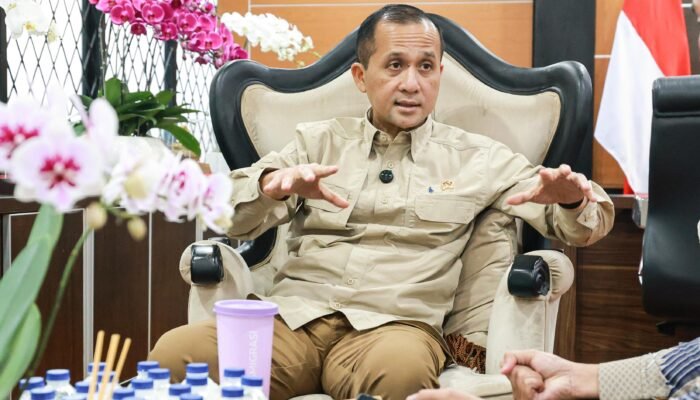 Menyulam Masa Depan Nusantara : Menteri Iftitah Sulaiman Transformasikan Transmigrasi Jadi Instrumen Pertumbuhan Ekonomi Baru