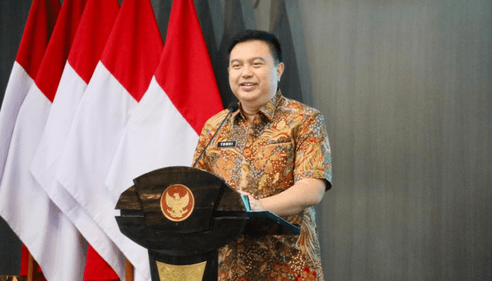 Di Pelantikan APDESI, Sekjen Kemendagri Kembali Ingatkan Pentingnya Bekerja untuk Masyarakat