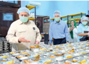 BPJPH PASTIKAN WAJIB HALAL OKTOBER 2026 Tingkatkan Kepercayaan Konsumen dan Daya Saing Produk Nasional