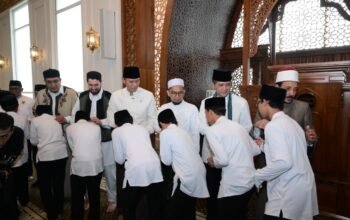 Silaturahmi ke Ponpes Ustadz Adi Hidayat, Menko AHY dan Mentrans Iftitah Kompak Perkuat SDM Unggul