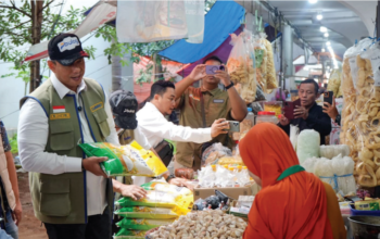 BULOG PASTIKAN STOK BERAS DAN MINYAK GORENG SANGAT AMAN, Masyarakat Diimbau Tidak Panik
