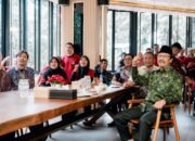 Halalbihalal Gus Ipul dan Seluruh Cleaning Service Kemensos Nyanyikan “NKRI Harga Mati”