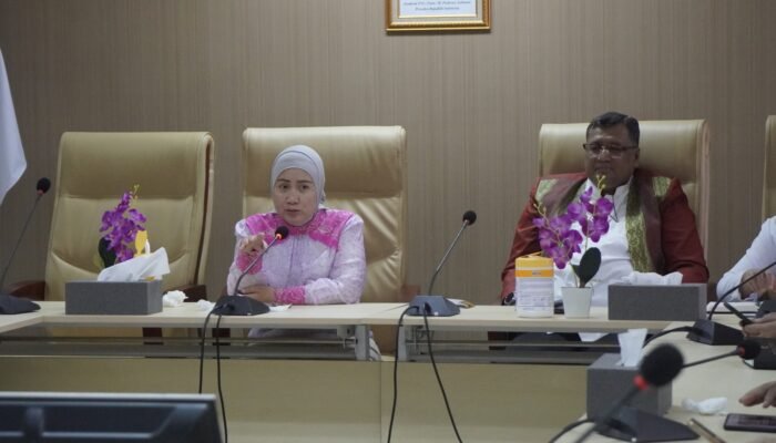 Wakil Menteri HAM Mugiyanto Pilih Dampingi WNI di Qatar di Tengah Ketegangan Timur Tengah