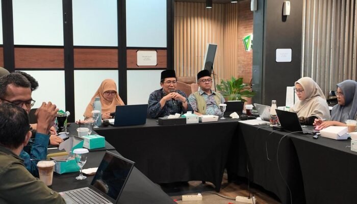 Kemenag Kaji Penguatan Peran Amil Zakat