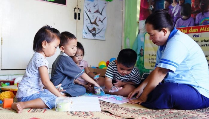 Kisah Nasabah PNM Mekaar, Ibu Anastasia: Membangun Salon Inklusif dan Gratis untuk ODGJ