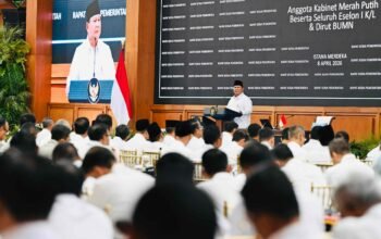 Seskab Teddy: Presiden Prabowo Tegaskan Dua Kebijakan Strategis Pemerintah di Tengah Ketidakpastian Global