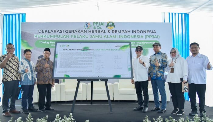 Menko Pangan Perkuat Sinergi Usaha Pangan dan Pertanian dalam Kunjungan ke Bumiku Bumimu Hijau Farm (BBH Farm)