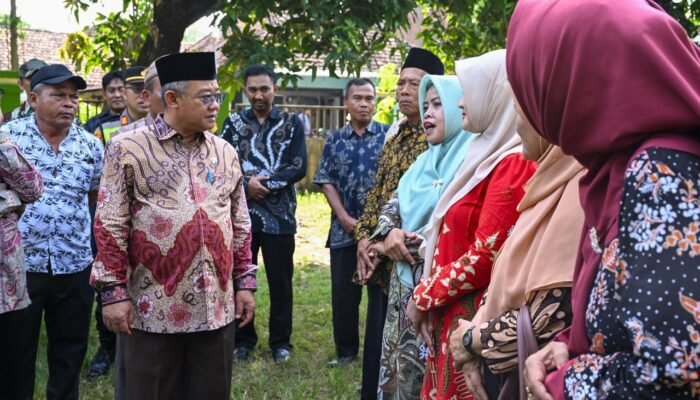 22 Tahun Tempuh Perjalanan Lintas Kabupaten, Harapan Sutimah di Usia Senja Bisa Mengajar Dekat Rumah