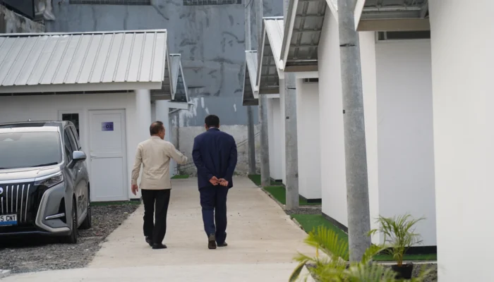 Tinjau Penyelesaian Hunian Senen, Menteri PKP Pastikan Harus Tepat Sasaran untuk Relokasi Warga Bantaran Rel