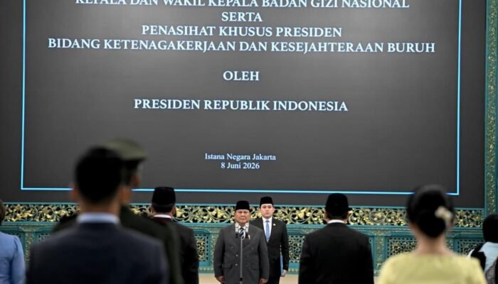 Presiden Prabowo Lantik Kepala dan Wakil Kepala BGN serta Penasihat Khusus Presiden