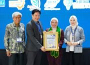 Perkuat Peran dalam Transisi Energi Hijau, PLN Enjiniring Raih Innovation Award Indonesia Renewable Energy Award 2026