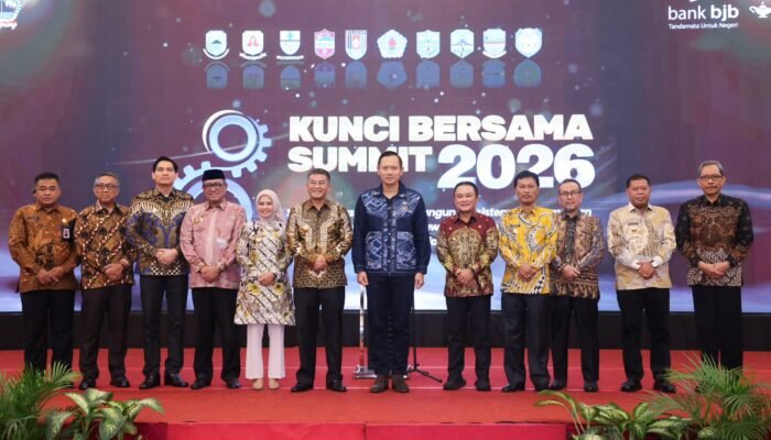 Percepat Pertumbuhan Ekonomi Jabar-Jateng, Menko AHY Dorong Kunci Bersama Jadi Model Pengembangan Kawasan Berbasis Aglomerasi Polisentris