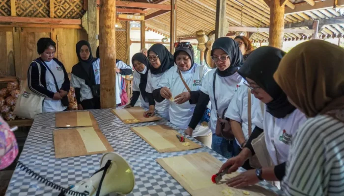 Nasabah Mekaar Studi Banding Gratis, PNM Buka Jalan Inovasi Usaha Ultra Mikro