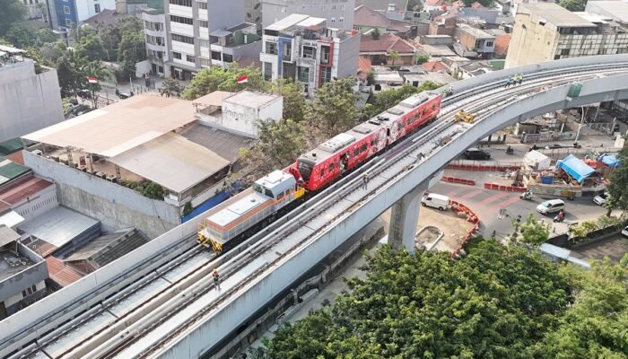 Jakpro dan DJKA Perkuat Pengujian Sistem LRT Jakarta
