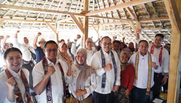 Bangkit Pascakebakaran, Bantuan PNM Bersama BRINS Nyalakan Harapan Warga Sade
