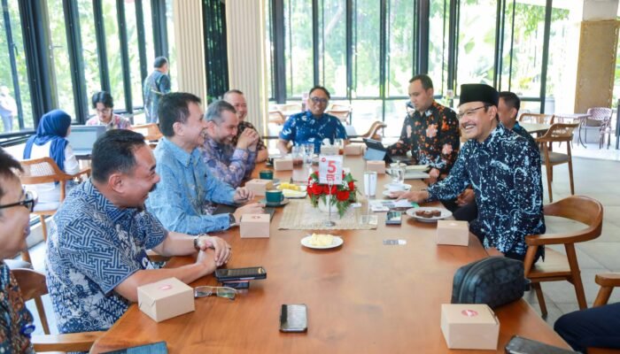 Kemensos dan PT Pos Rancang Skema Baru Penyaluran Bansos