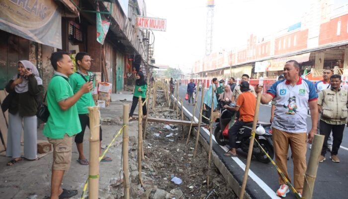 Wajah Baru Jl. M. Yamin Pasar Baru Bekasi, Jalan dan Drainase di Perbaiki serta PKL ditata