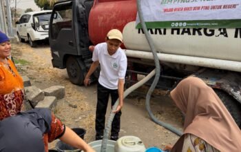 Peringati Hari Santri, BEM PTNU Salurkan 1 Juta Liter Air Bersih untuk Korban Karhutla dan kekeringan Ekstrem