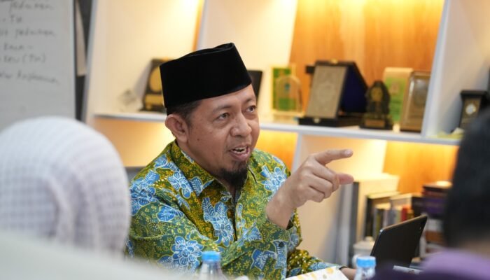 Dugaan Kasus Kekerasan Seksual, Kemenag Bekukan Sementara Aktivitas Pesantren Dar Et-Tauhid Bekasi